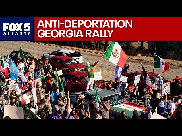 Hundreds of deportation protesters block Georgia roadway | FOX 5 News