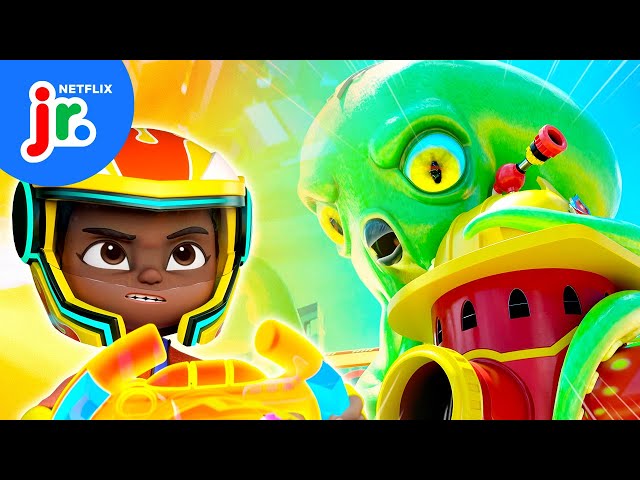 MONSTER Mayhem in Hot Wheels City! 🦈🐙🐉 Hot Wheels Let's Race | Netflix Jr