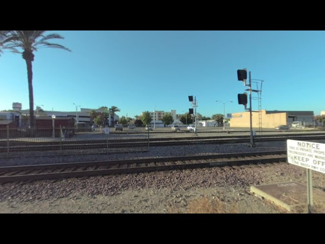 VR180 - Amtrak Southwest Chief Train #4 Eastbound in Fullerton CA - August 8th 2020 (2/2)