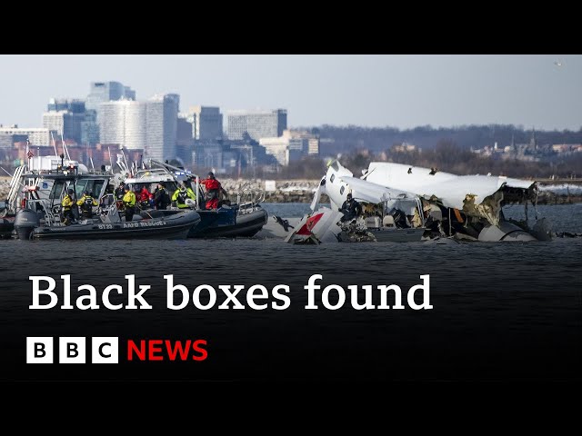 Black boxes from deadly Washington DC plane crash recovered | BBC News