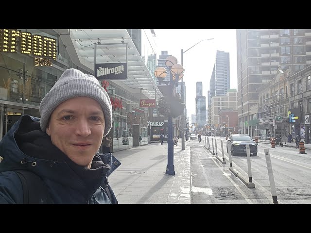 Toronto LIVE:  Freezing Cold Polar Vortex eh... from Downtown